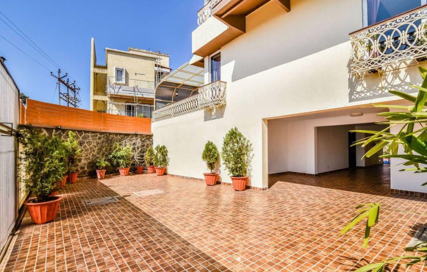 JAINAM L19 5BHK