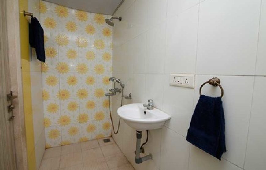 JAINAM L39 5BHK